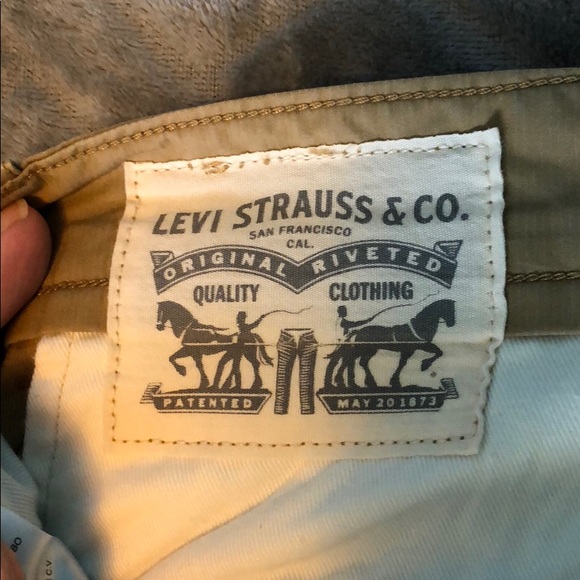 Levi’s cargo shorts - Picture 4 of 8